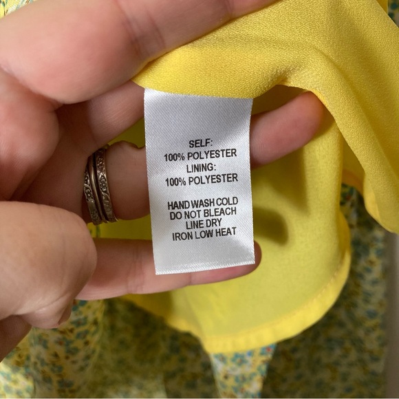 Lulu's believe in me yellow floral print wrap midi skirt womens XS - Picture 8 of 8